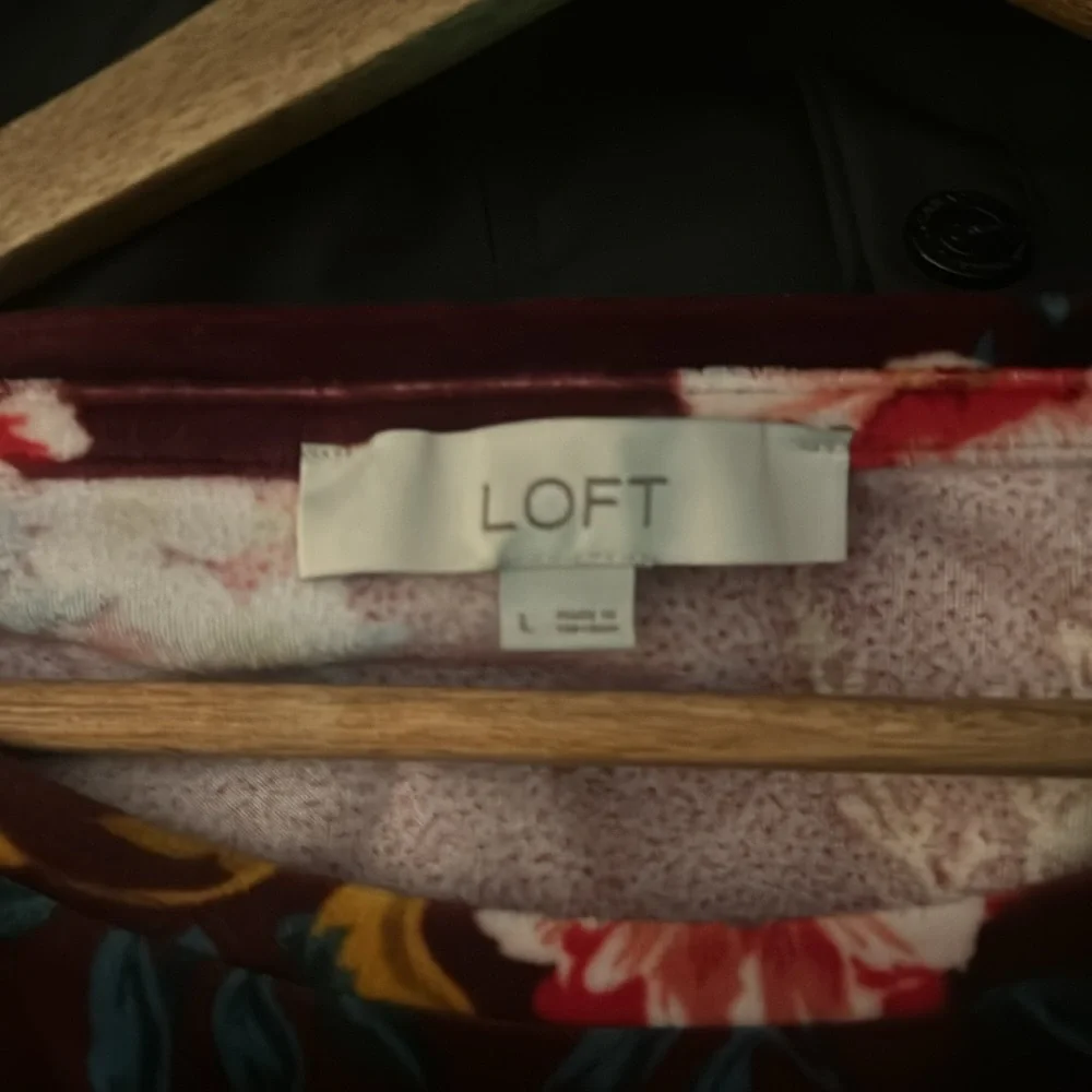 Flower Loft Shirt - Picture 3 of 3